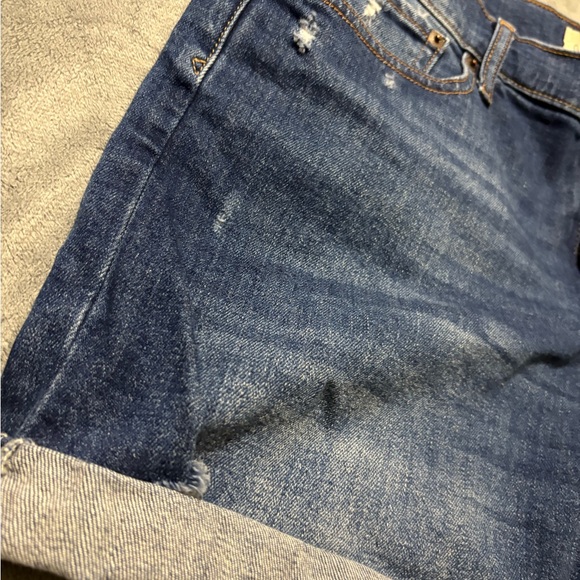 GAP Classic Blue Jean Shorts with Rolled Hems - Picture 2 of 14